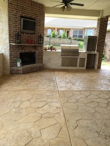 Outdoor-patio-with-kitchen-Texas